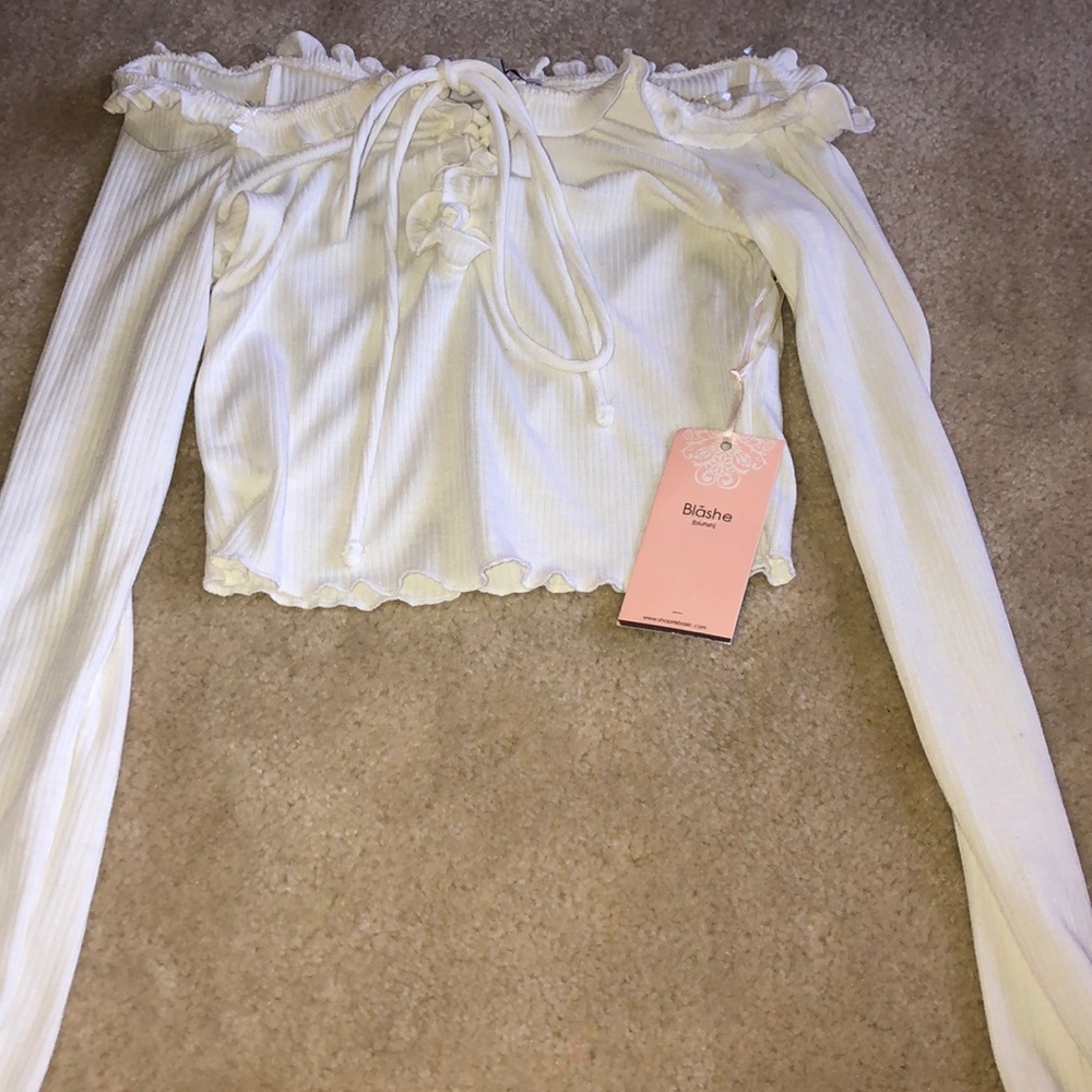 white croptop